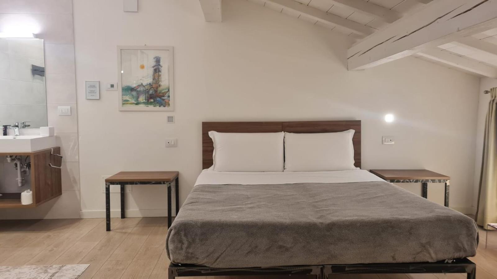 Carrera Home Appartamenti Verona - Bike Hotel Pokoj fotografie